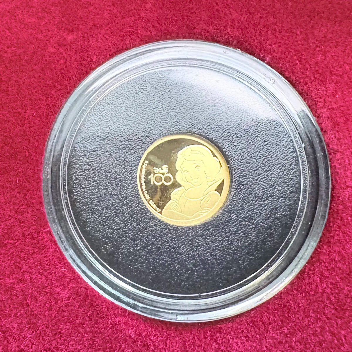 Solid Gold Coin – Snow White – Disney 100th Anniversary